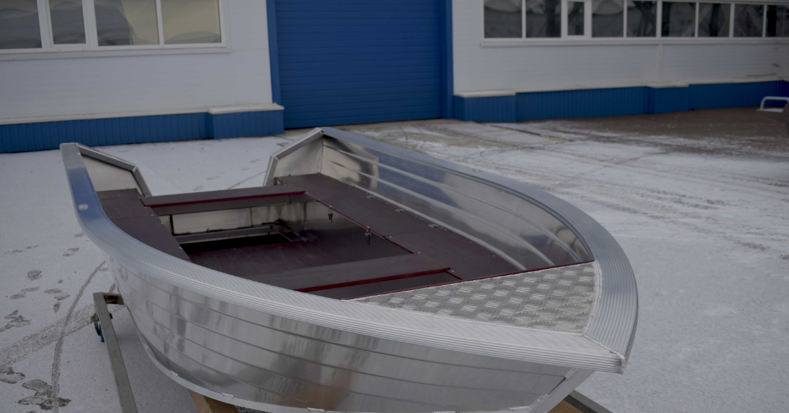 Алюминиевая лодка Неман-400 в Ханты-Мансийске