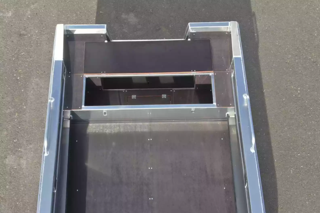 Алюминиевая лодка  Неман-480 Р в Ханты-Мансийске