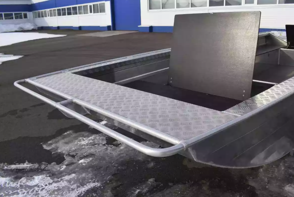 Алюминиевая лодка Wyatboat-490 Jonboat в Ханты-Мансийске