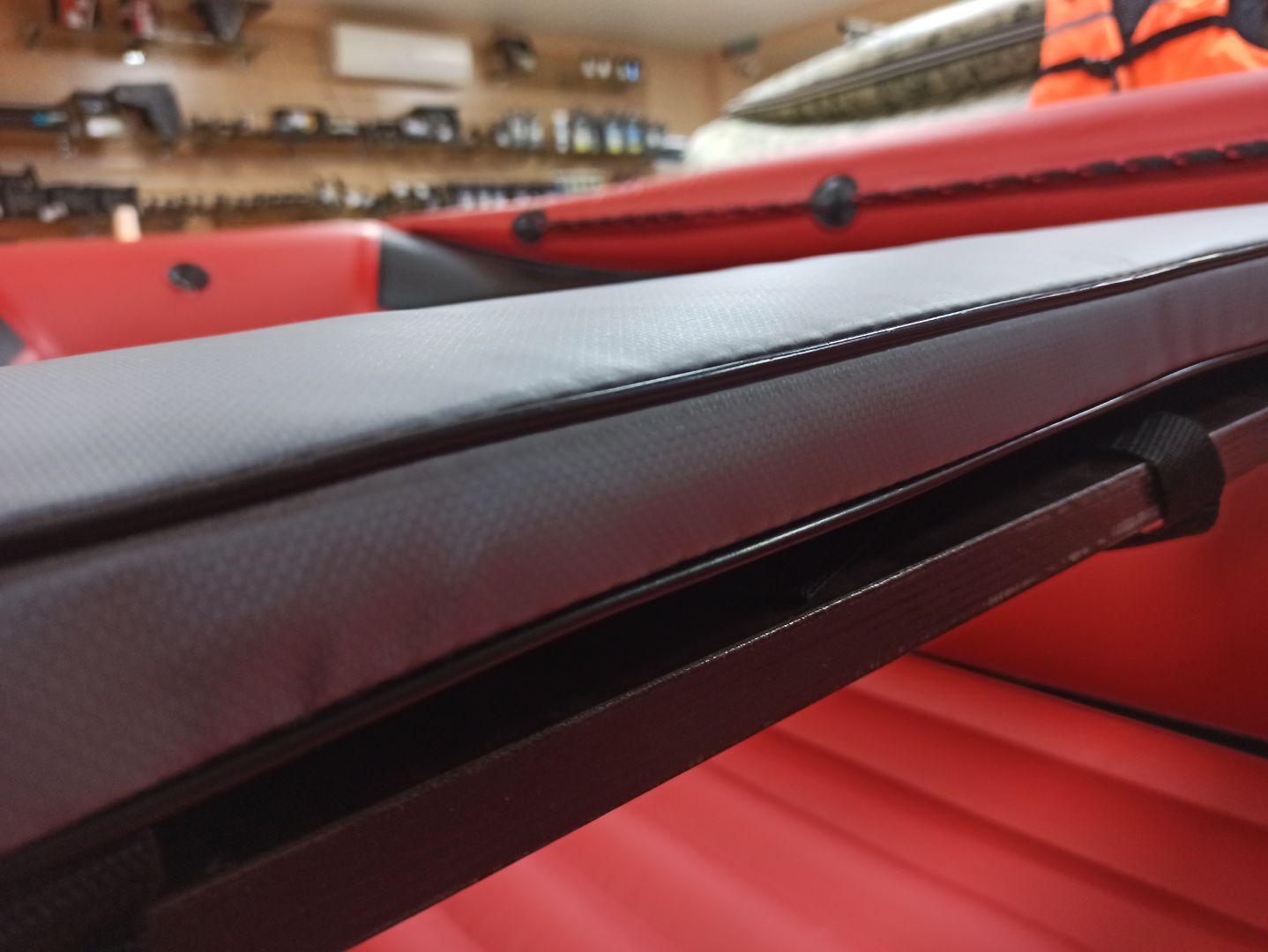 КОМПЛЕКТ МЯГКИХ НАКЛАДОК С СУМКОЙ ДЛЯ ЛОДОК 90Х20 СЕРЫЙ в Ханты-Мансийске