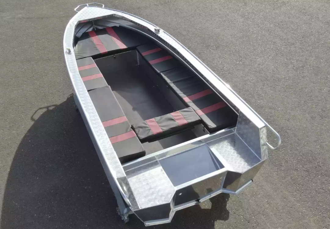 Алюминиевая лодка Wyatboat-390РМ увеличенный борт в Ханты-Мансийске