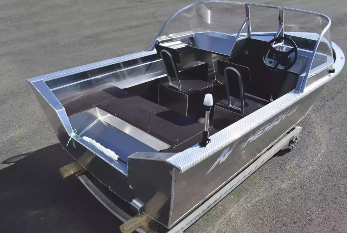 Алюминиевая лодка  Неман-400 DCM в Ханты-Мансийске