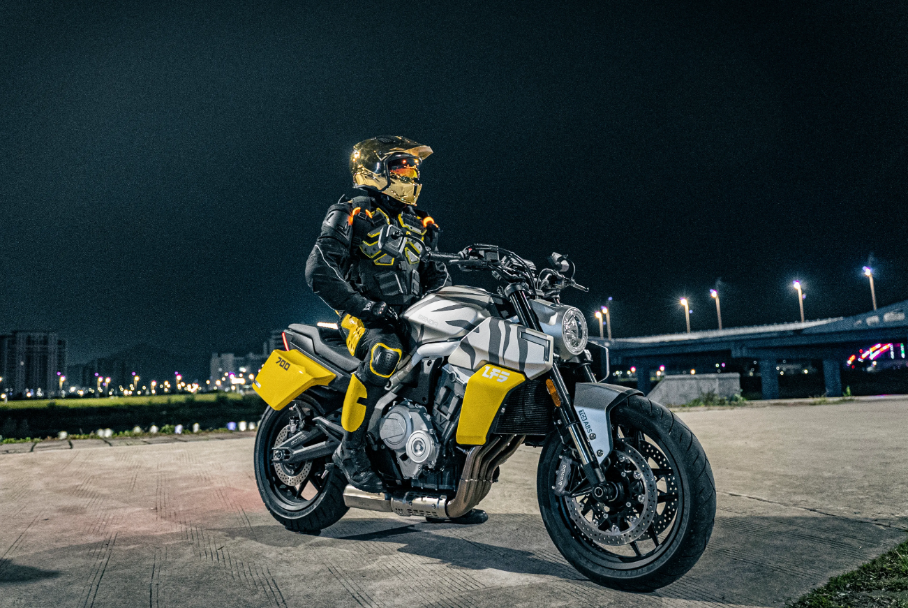 Мотоцикл Benda LFS 700 в Ханты-Мансийске