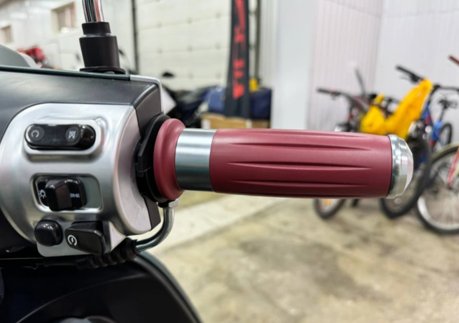 Скутер PROMAX Miami 240 (49) в Ханты-Мансийске