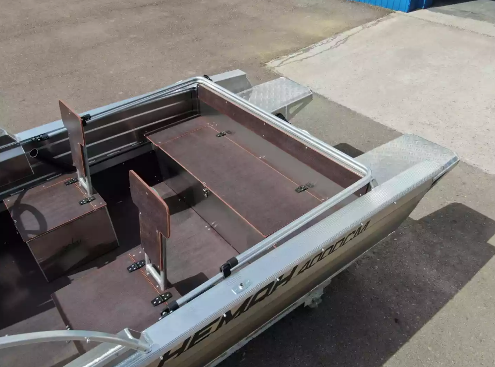 Алюминиевая лодка  Неман-400 DCM NEW в Ханты-Мансийске