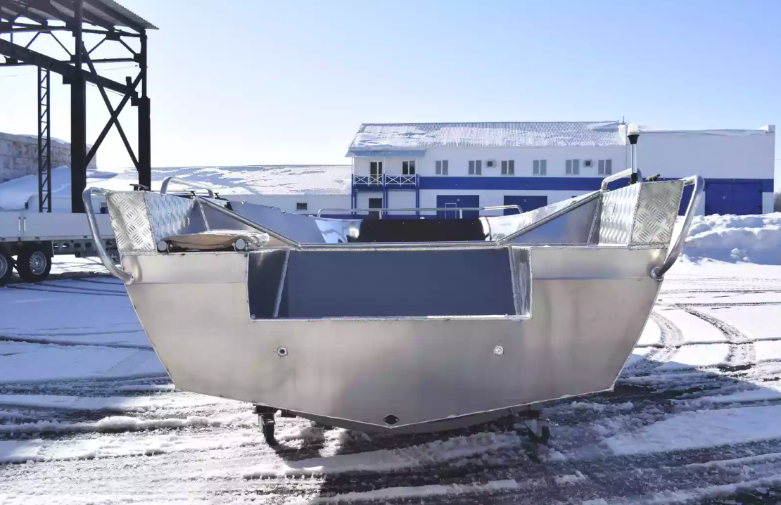 Алюминиевая лодка Неман-500 P в Ханты-Мансийске