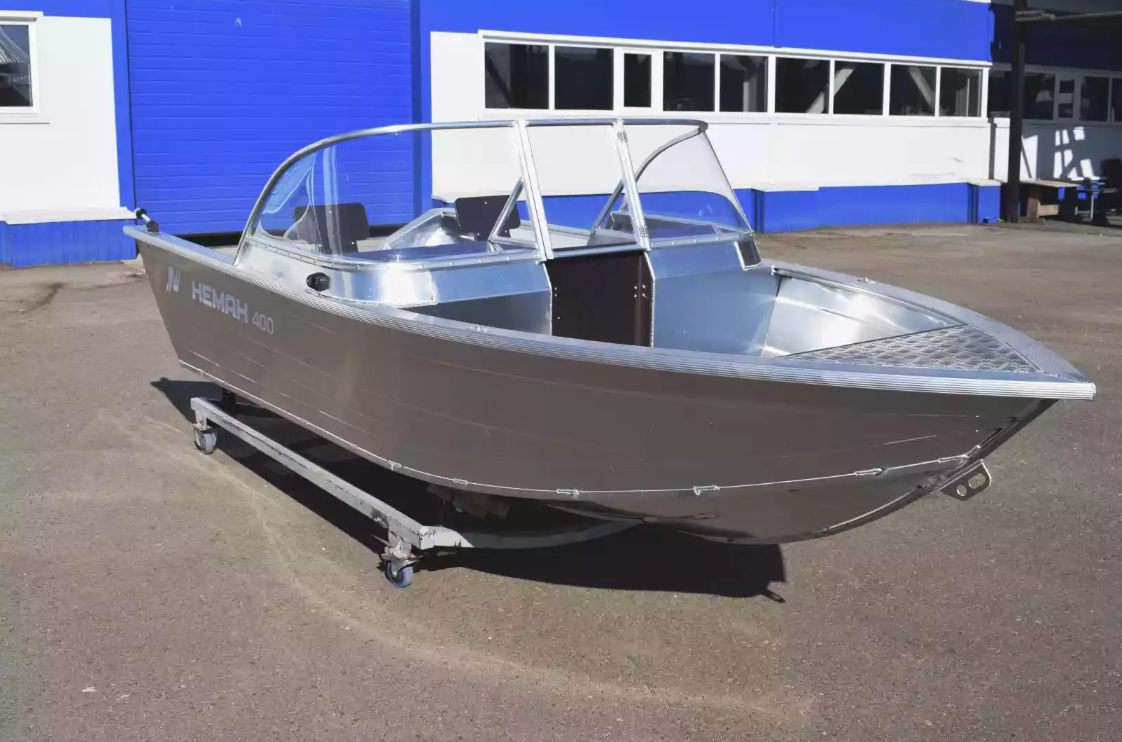 Алюминиевая лодка  Неман-400 DCM в Ханты-Мансийске
