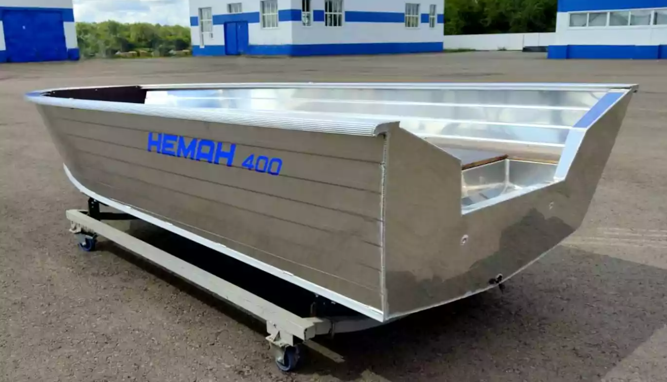 Алюминиевая лодка Неман-400 в Ханты-Мансийске