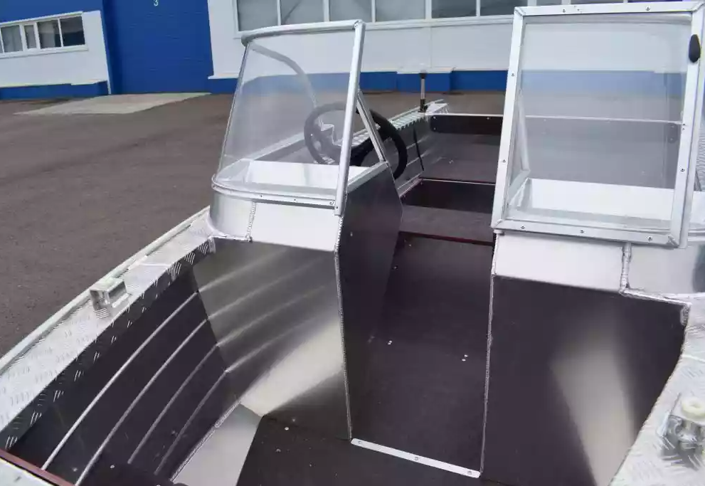Алюминиевая лодка Wyatboat-390 DCM Увеличенный борт в Ханты-Мансийске