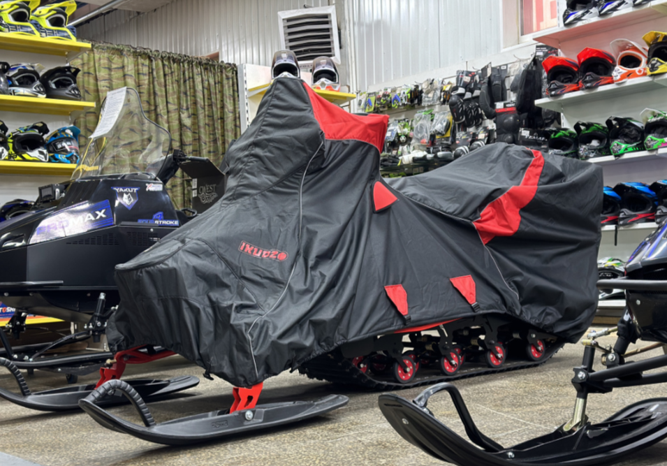 Чехол транспорт. снегохода IKUDZO HUNTER черно-красный Оксфорд ПРЕМИУМ качества с лого IKUDZO в Ханты-Мансийске