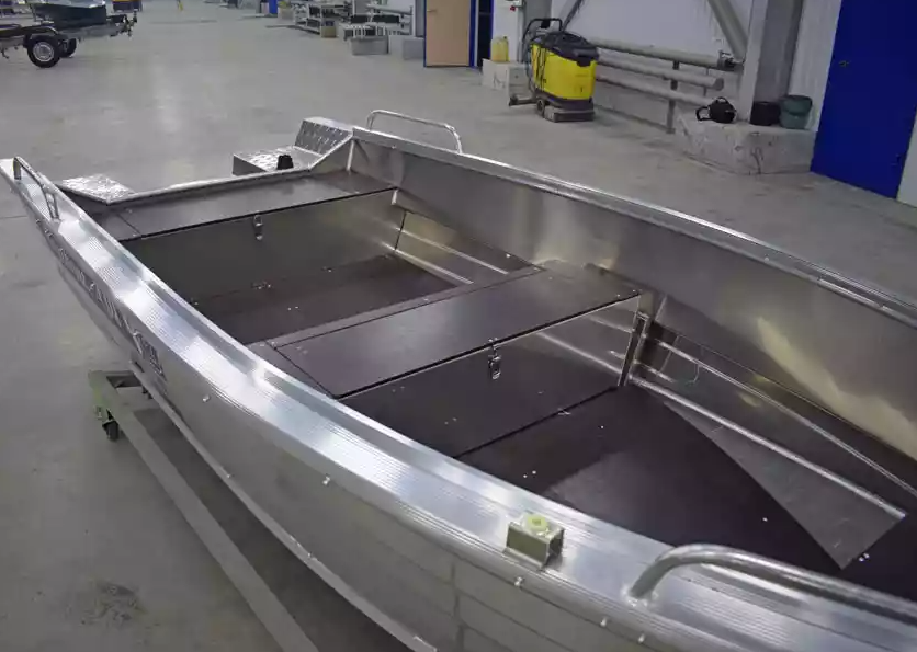 Алюминиевая лодка  Wyatboat-430 Р в Ханты-Мансийске