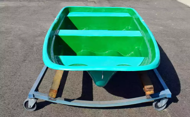 Стеклопластиковая лодка Старт (тримаран) в Ханты-Мансийске