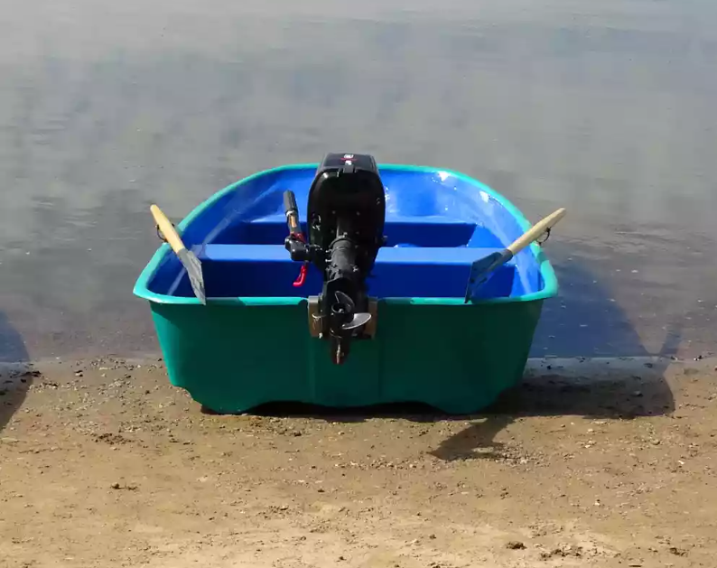 Стеклопластиковая лодка Старт (тримаран) в Ханты-Мансийске