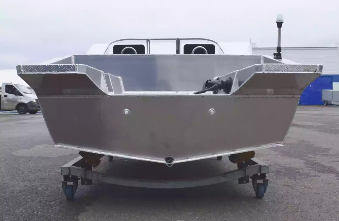 Алюминиевая лодка  Neman-400 PRO в Ханты-Мансийске