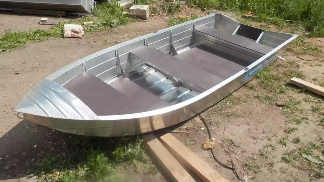 Алюминиевая лодка Вятка-Профи 32 в Ханты-Мансийске