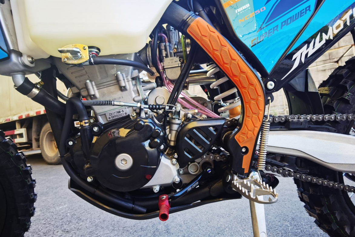 Мотоцикл JHLMOTO JHL Z7 NC250S (177MM-A) в Ханты-Мансийске