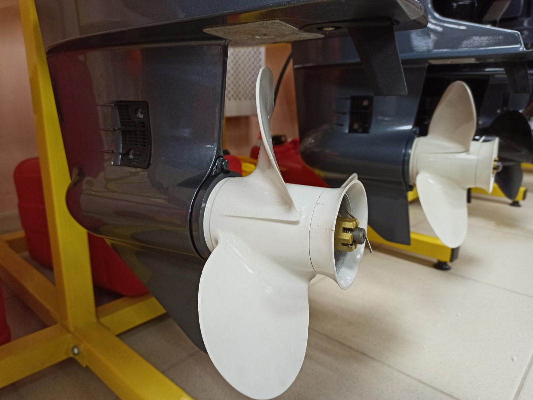 Лодочный мотор BREEZE T30S (2х тактный) в Ханты-Мансийске