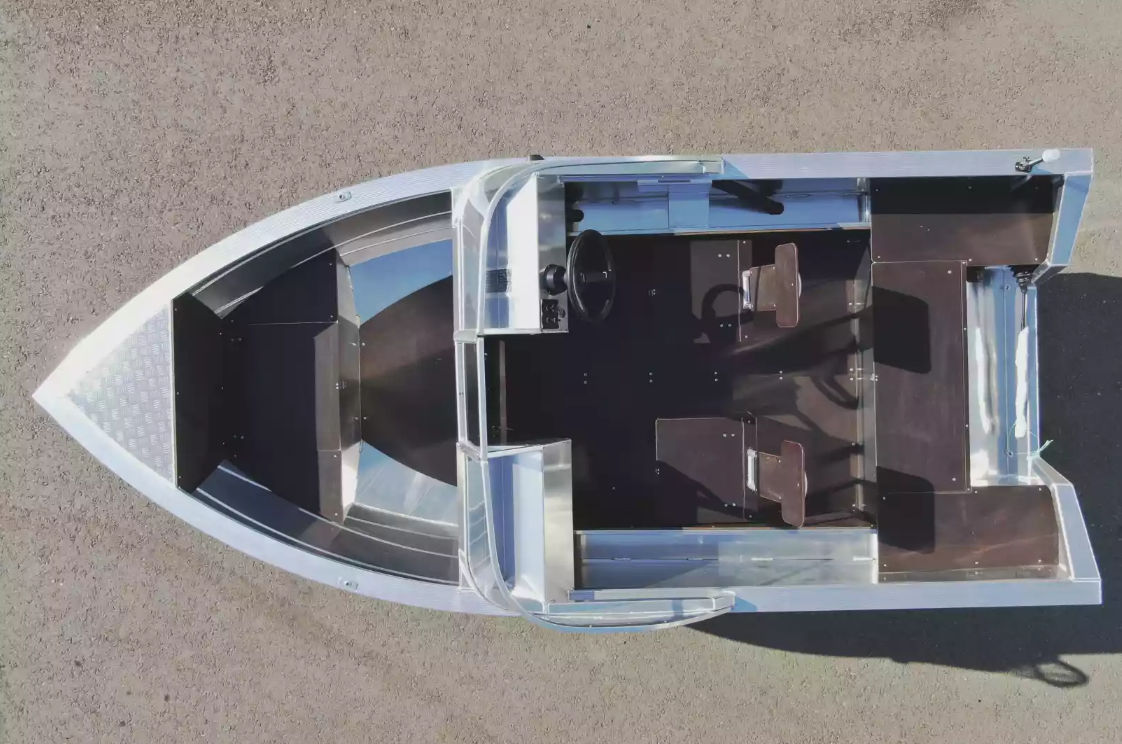 Алюминиевая лодка  Неман-400 DCM в Ханты-Мансийске