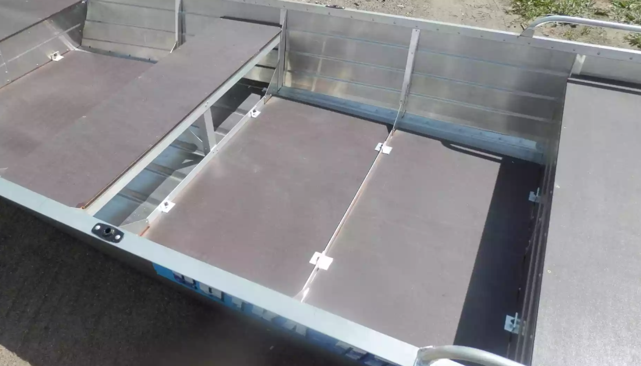 Алюминиевая лодка Вятка-Профи 32 в Ханты-Мансийске