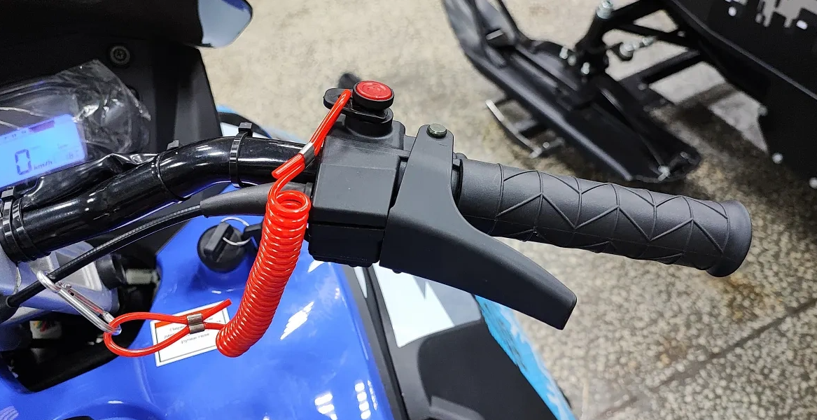 Снегоход Ataki WD150 Б/У в Ханты-Мансийске