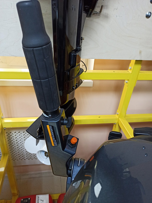 Лодочный мотор BREEZE F9,9S (4х тактный) в Ханты-Мансийске