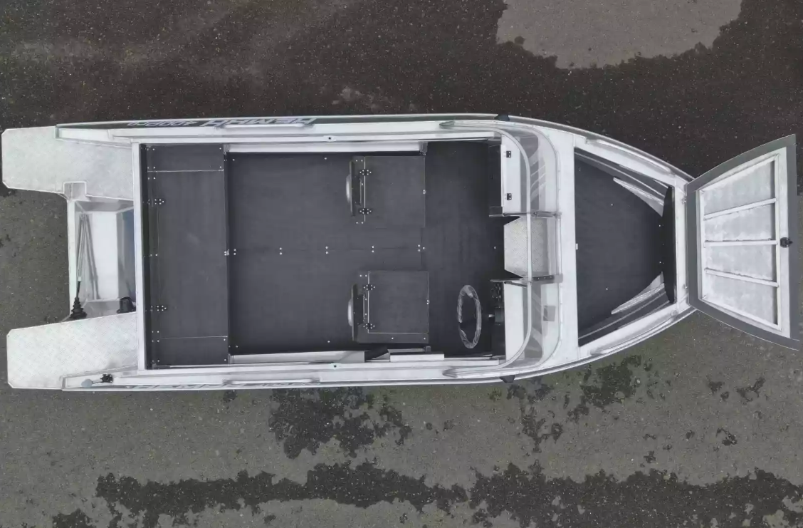 Алюминиевая лодка  Neman-400 PRO в Ханты-Мансийске