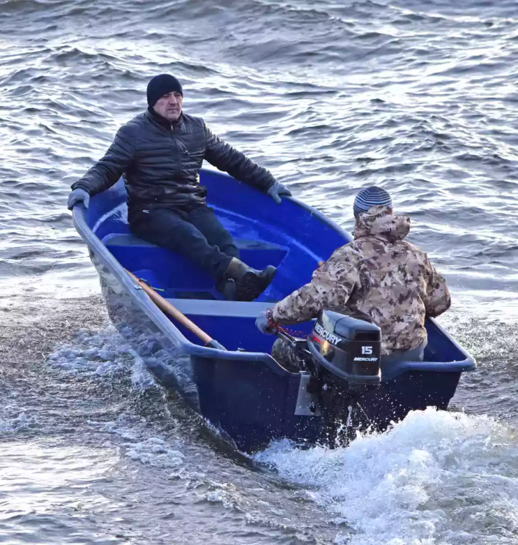 Стеклопластиковая лодка Neman-340 (тримаран) в Ханты-Мансийске