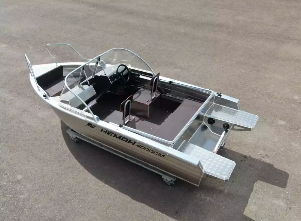 Алюминиевая лодка  Неман-400 DCM NEW в Ханты-Мансийске