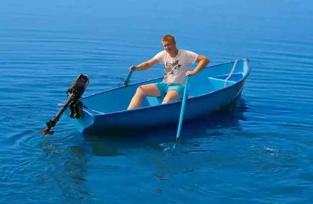 Стеклопластиковая лодка Омуль в Ханты-Мансийске