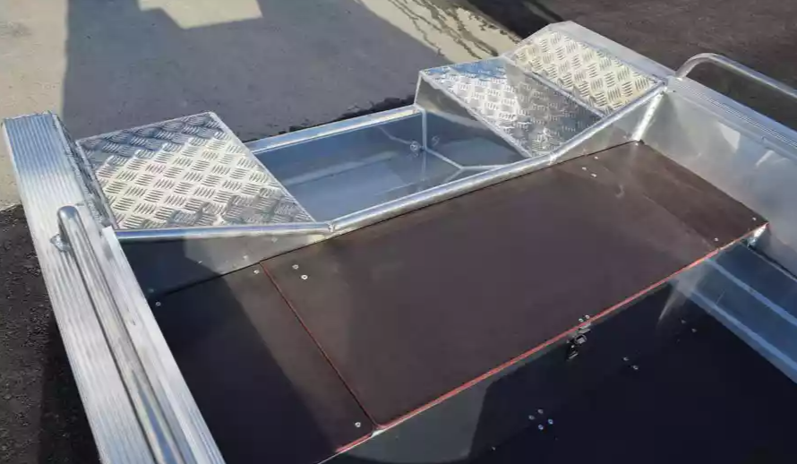 Алюминиевая лодка  Wyatboat-430 Р в Ханты-Мансийске