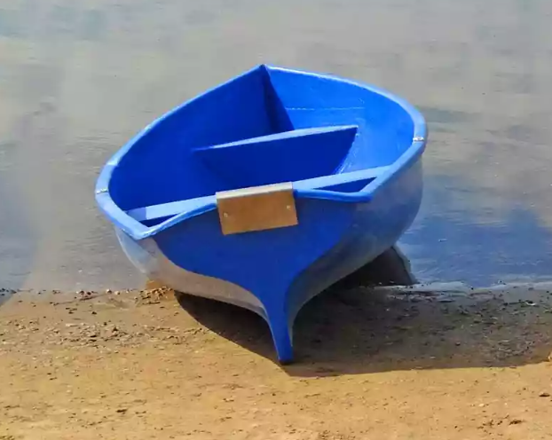 Стеклопластиковая лодка Омуль в Ханты-Мансийске