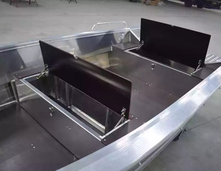 Алюминиевая лодка  Wyatboat-430 Р в Ханты-Мансийске