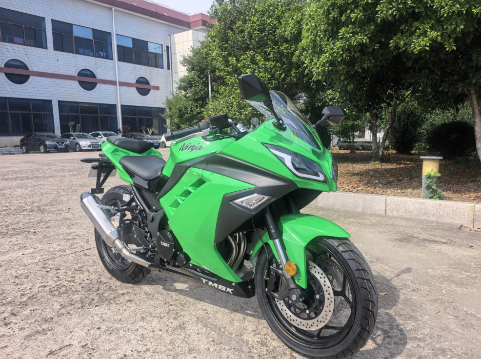 Мотоцикл TMBK Ninja 400cc в Ханты-Мансийске