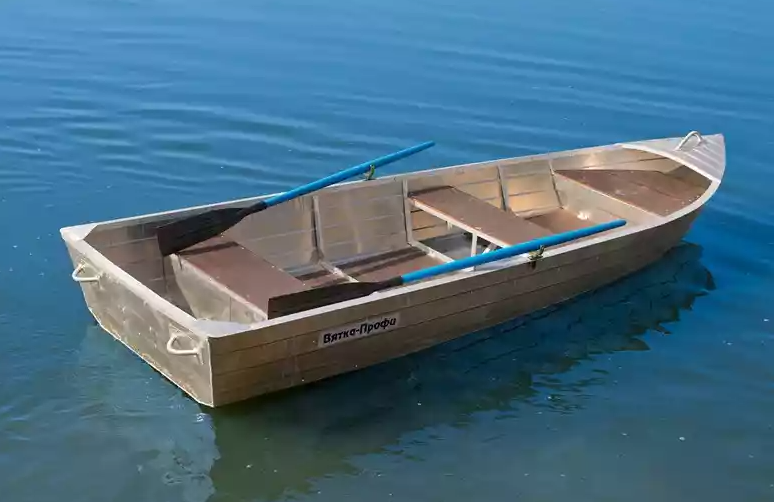 Алюминиевая лодка Вятка-Профи 32 в Ханты-Мансийске