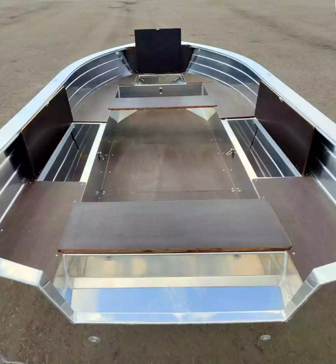 Алюминиевая лодка Неман-400 в Ханты-Мансийске