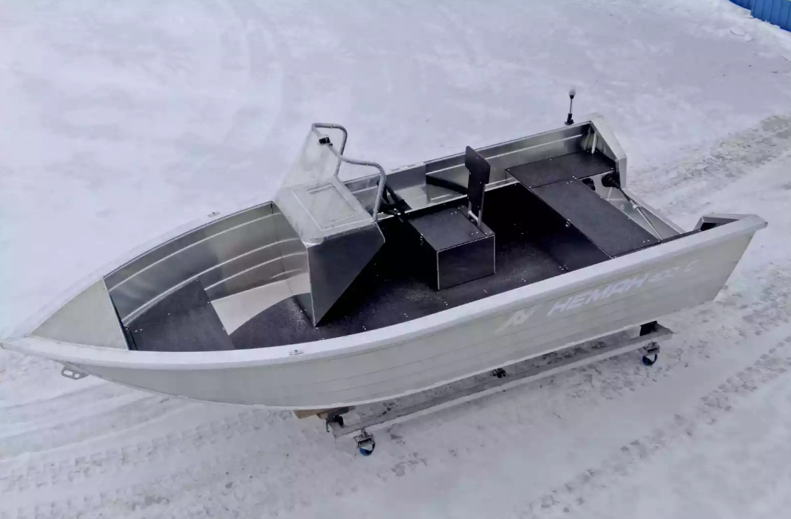 Алюминиевая лодка Неман-400 С в Ханты-Мансийске