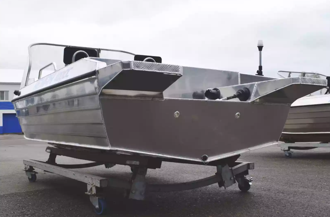 Алюминиевая лодка  Neman-400 DC в Ханты-Мансийске