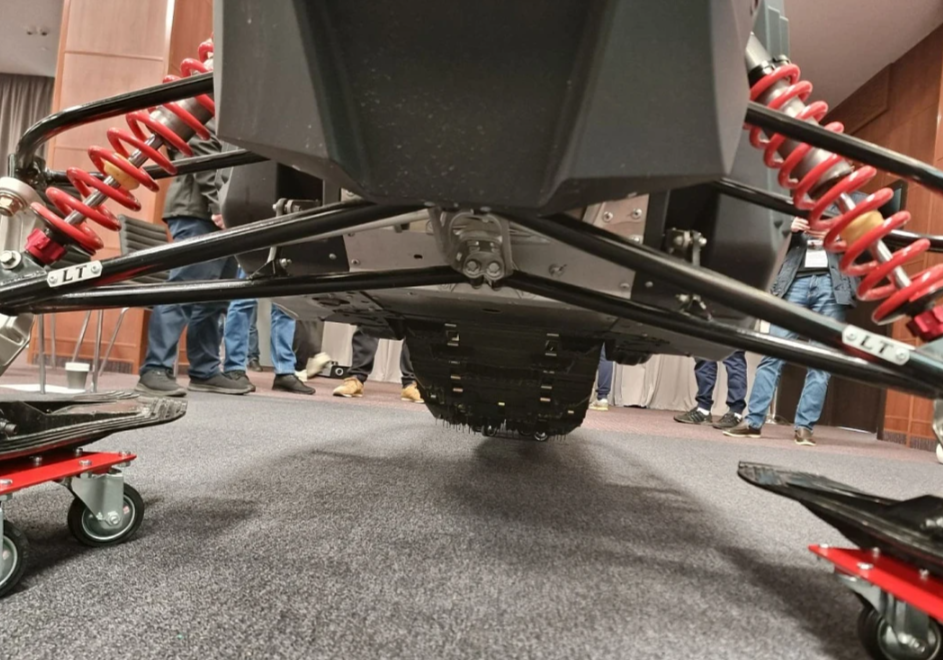 Снегоход AODES Siberiacross 1000 SWT 600mm LCD 6.8 в Ханты-Мансийске