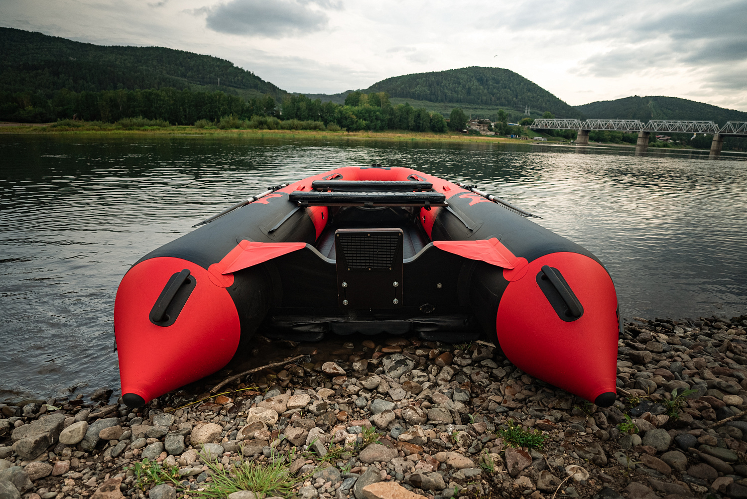 Лодка MISHIMO RIVER JET 390 под водомет в Ханты-Мансийске