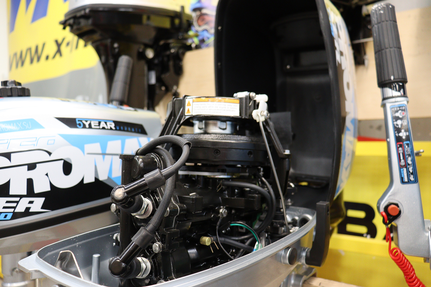 Лодочный мотор PROMAX SP9.9FHS LIGHT в Ханты-Мансийске