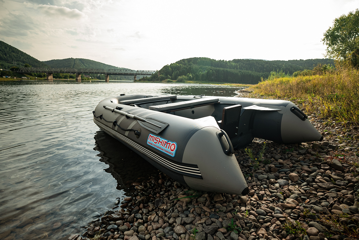 Лодка MISHIMO RIVER JET 390 под водомет в Ханты-Мансийске