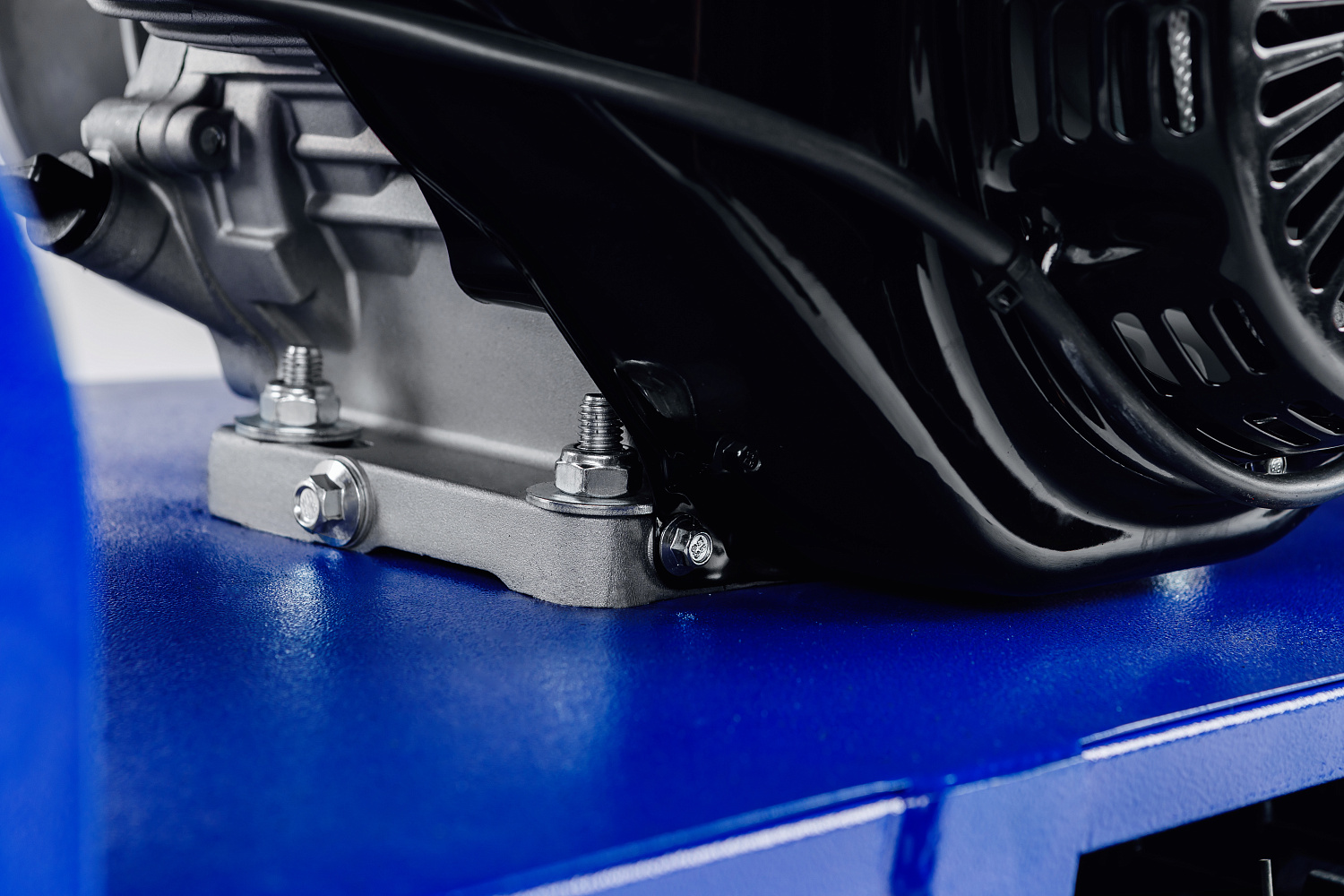 Мотобуксировщик SNOW DOG 17 с эл. запуском (DINKING) в Ханты-Мансийске