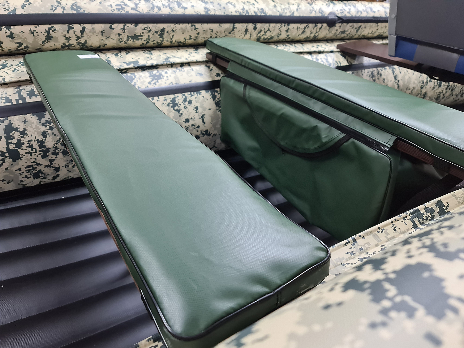 КОМПЛЕКТ МЯГКИХ НАКЛАДОК С СУМКОЙ ДЛЯ ЛОДОК 110Х20 ЗЕЛЕНЫЙ в Ханты-Мансийске